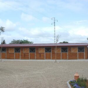 BOX DE EXTERIOR DE 3 X 3 M.