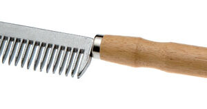 PEINE COUNTRY ALUMINIO CON MANGO MADERA