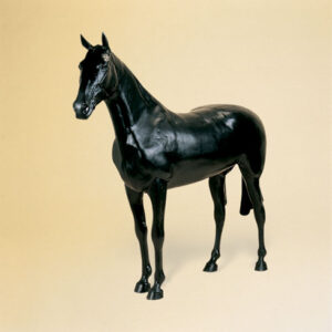 CABALLO PLASTICO TAMAÑO NATURAL NEGRO